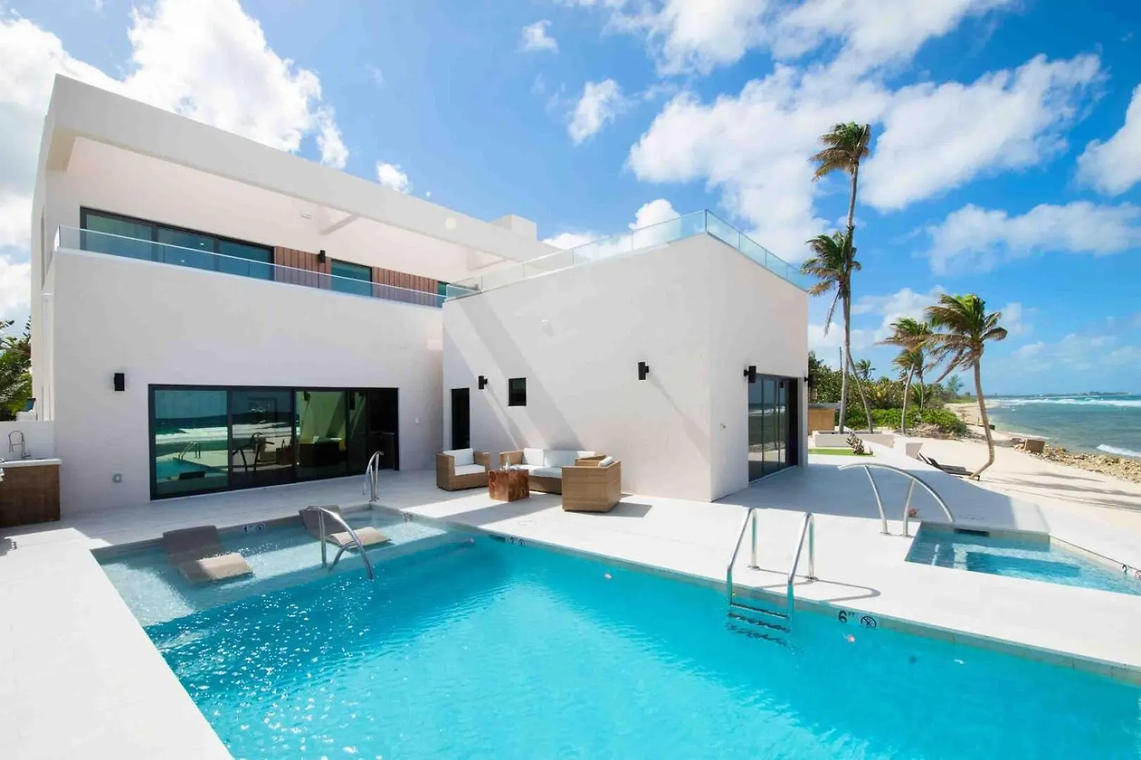 Halcyon Point - Brand New Beach House With Pool, Hot Tub, And Tanning Terrace Old Man Bay Îles Caïmans