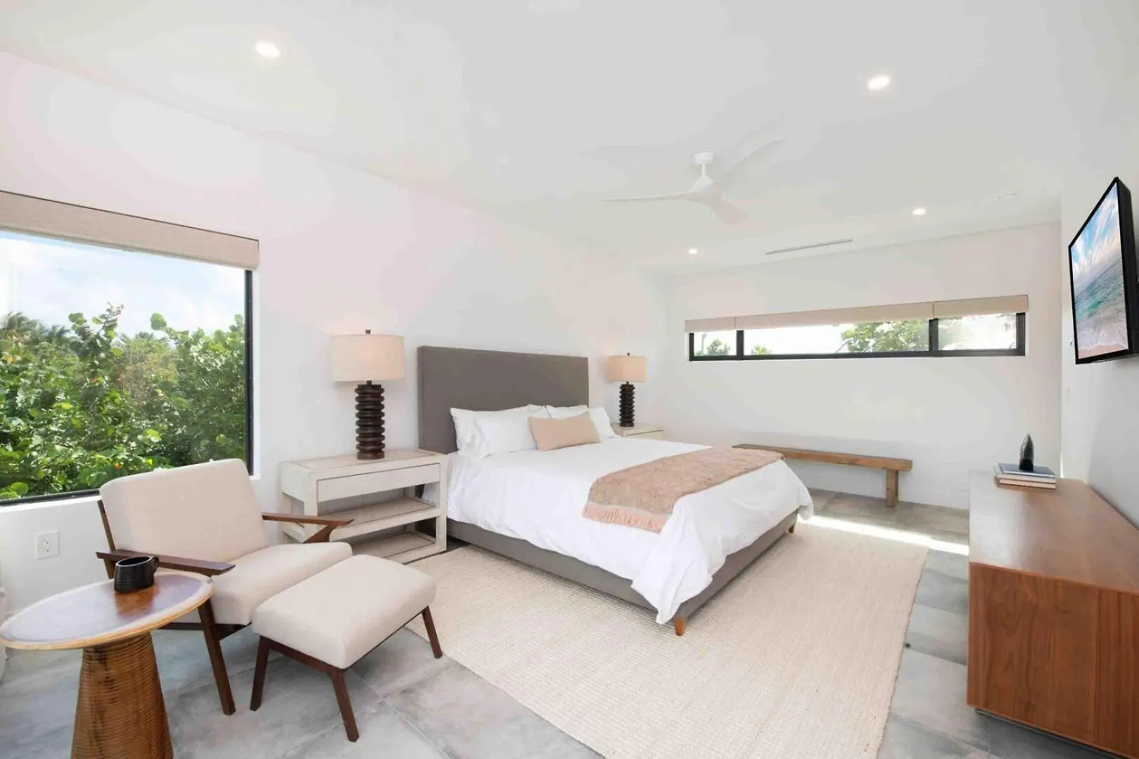 Villa Halcyon Point - Brand New Beach House With Pool, Hot Tub, And Tanning Terrace Old Man Bay Isole Cayman